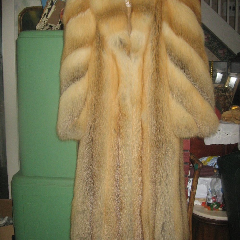 Rare Grand Island Full length Golden Fox fur Coat